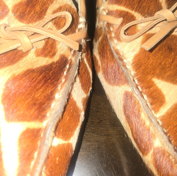 Eddie Bauer Giraffe Print Pony Hair/Leather Loafer - Picture 7 of 12